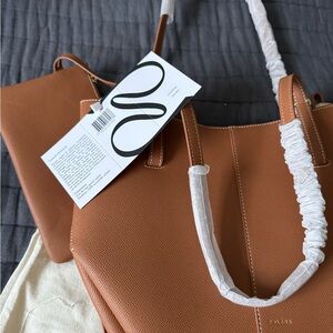 Polene Cyme Mini
EDITION TEXTURED CAMEL